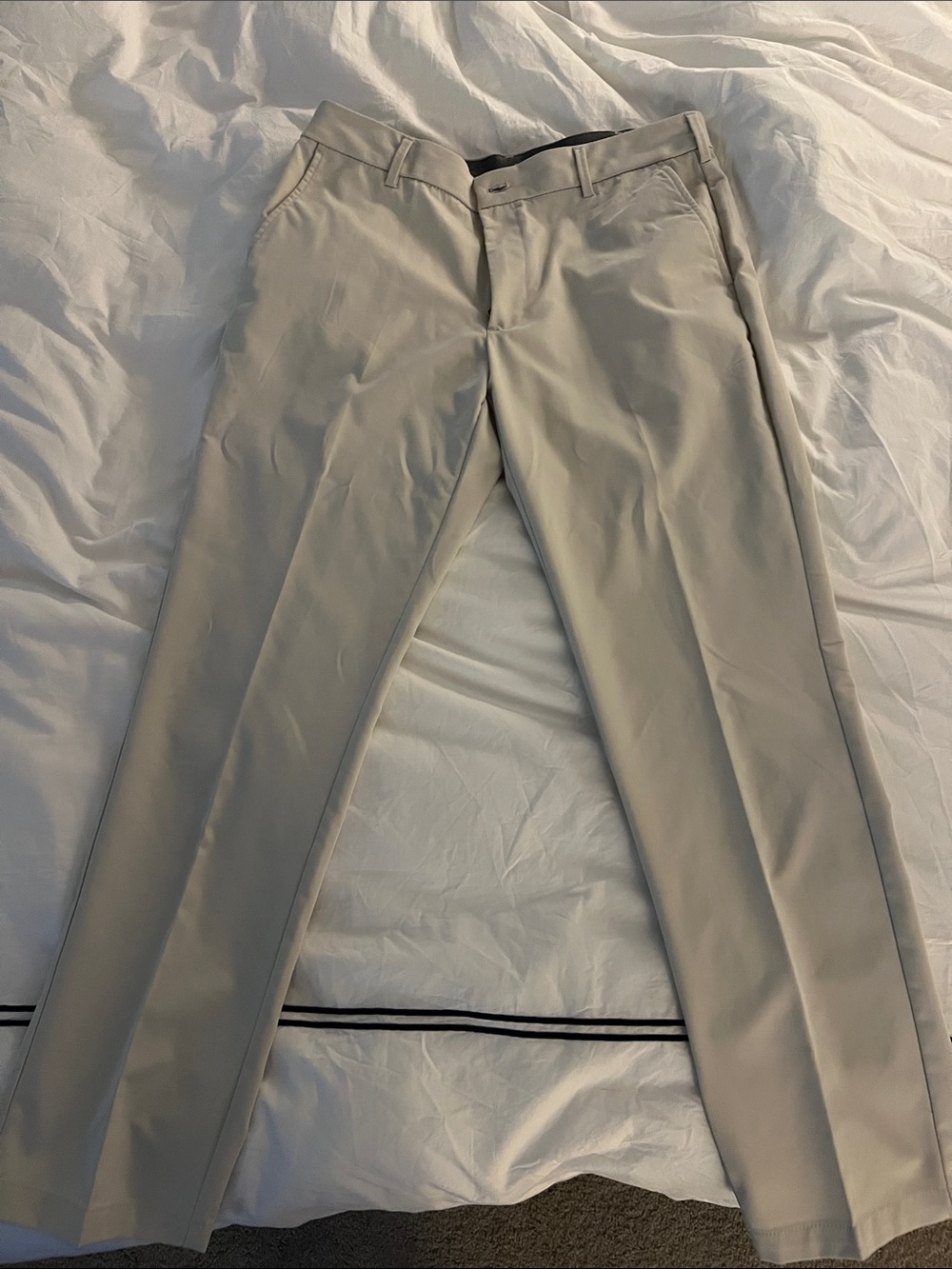 Izod Men's Light Khaki Dress Pants